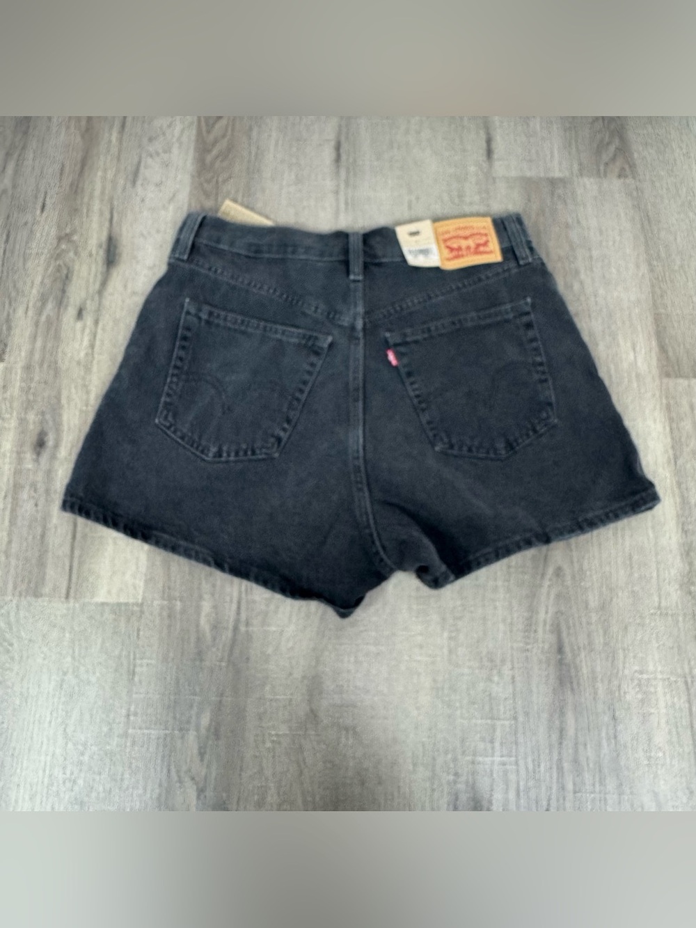 Levi’s High Waisted Mom Shorts Size 31 Black Denim NEW Classic Summer Festival